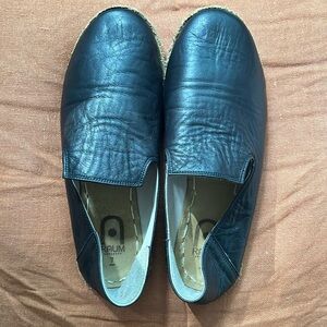 Raum Goods leather ‘grounded’ slip on